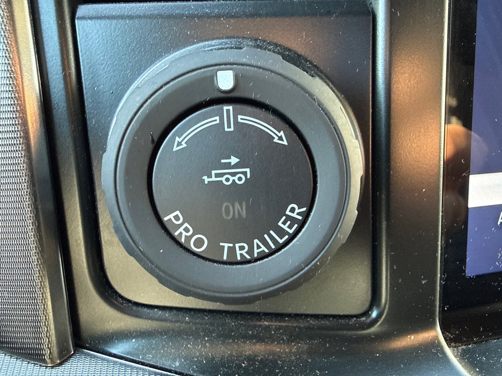 2023 Ford F-150 Platinum in Thunder Bay, Ontario - 27 - w1024h768px