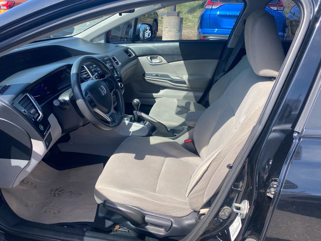 2013 Honda Civic Sdn DX in Thunder Bay, Ontario - 7 - w1024h768px