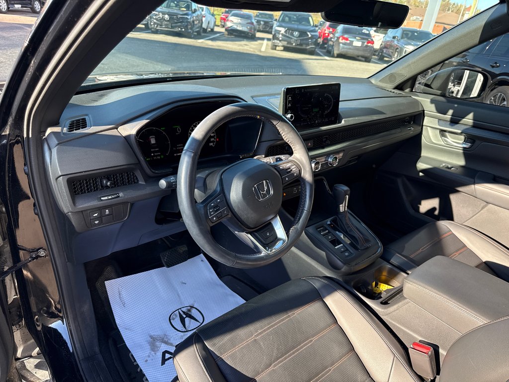 2025 Honda CR-V Hybrid EX-L in Thunder Bay, Ontario - 13 - w1024h768px