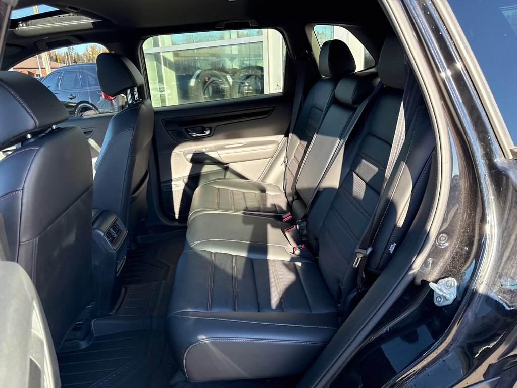 2025 Honda CR-V Hybrid EX-L in Thunder Bay, Ontario - 10 - w1024h768px