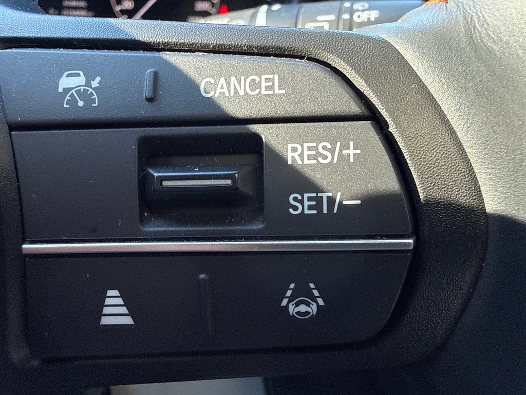 2025 Honda CR-V Hybrid EX-L in Thunder Bay, Ontario - 18 - w1024h768px