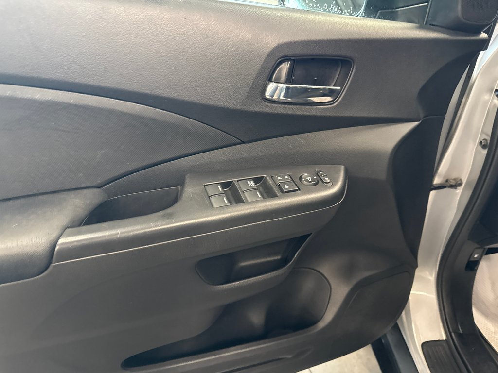 2016 Honda CR-V SE in Thunder Bay, Ontario - 21 - w1024h768px