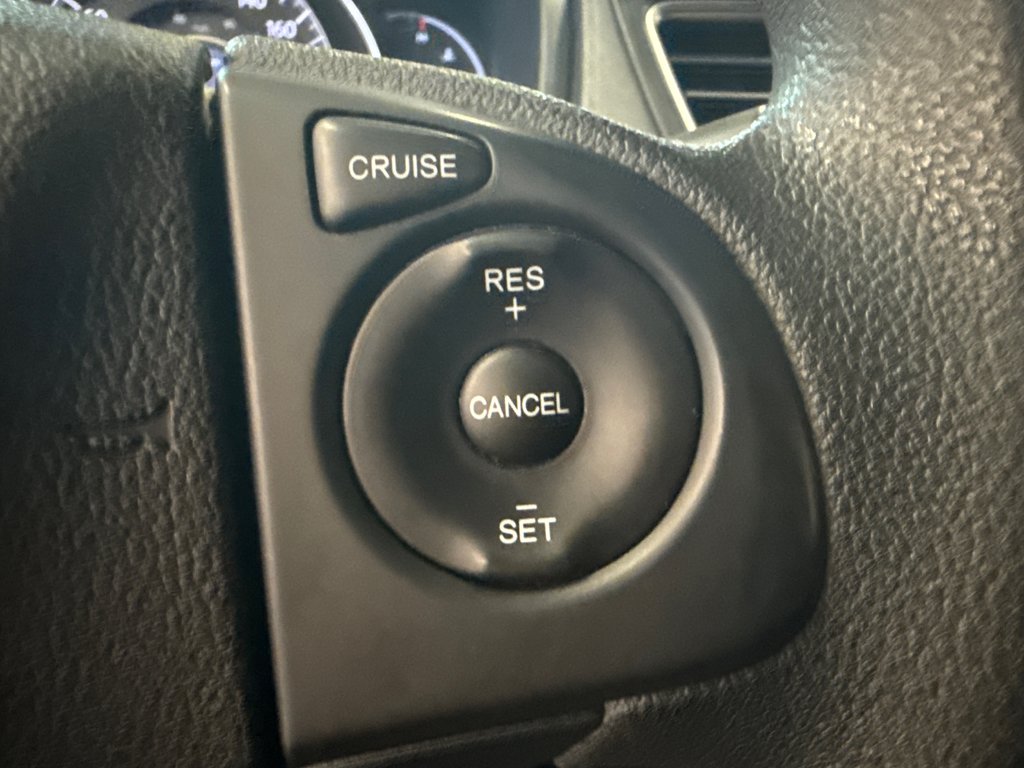 2016 Honda CR-V SE in Thunder Bay, Ontario - 16 - w1024h768px