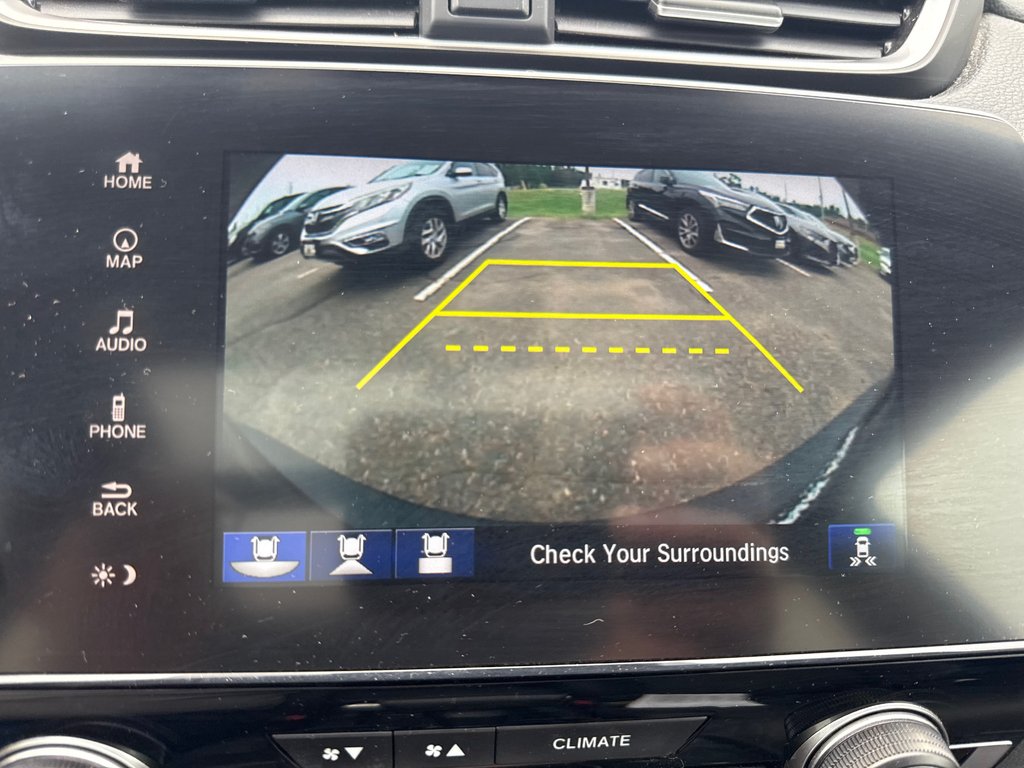 2019 Honda CR-V Touring in Thunder Bay, Ontario - 16 - w1024h768px