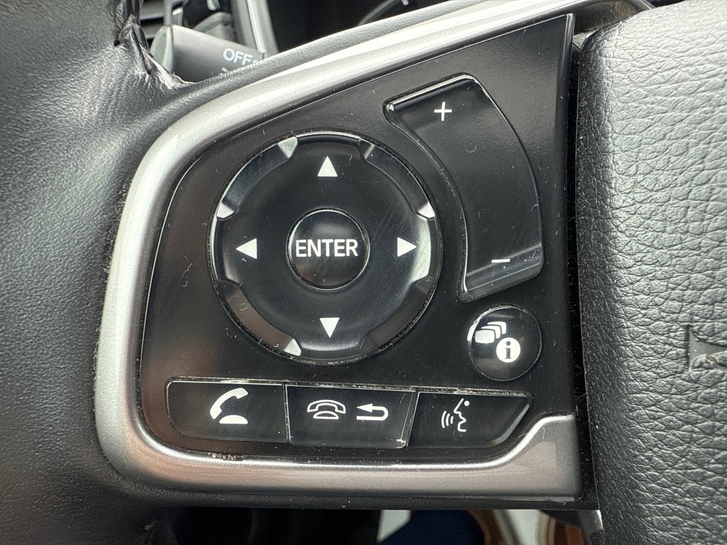 2019 Honda CR-V Touring in Thunder Bay, Ontario - 18 - w1024h768px