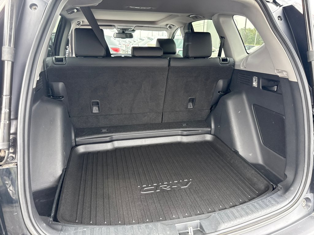 2019 Honda CR-V Touring in Thunder Bay, Ontario - 10 - w1024h768px