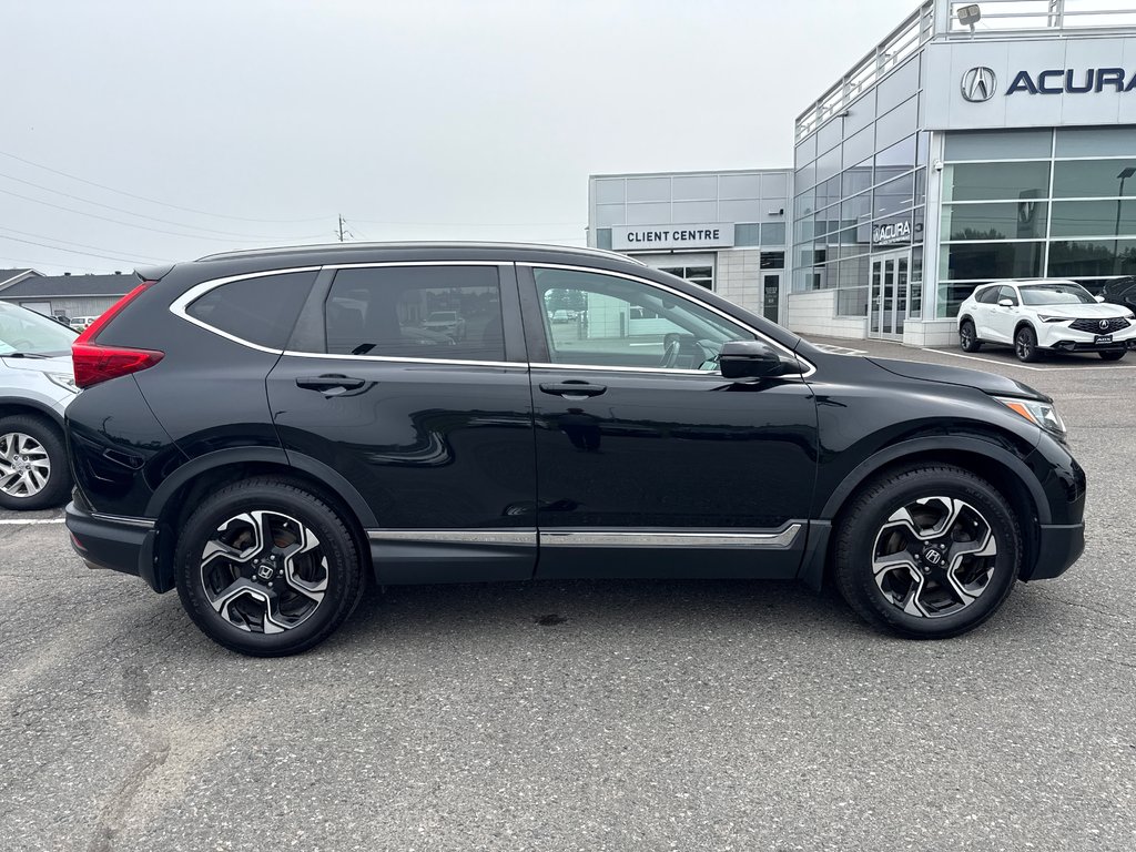 2019 Honda CR-V Touring in Thunder Bay, Ontario - 5 - w1024h768px
