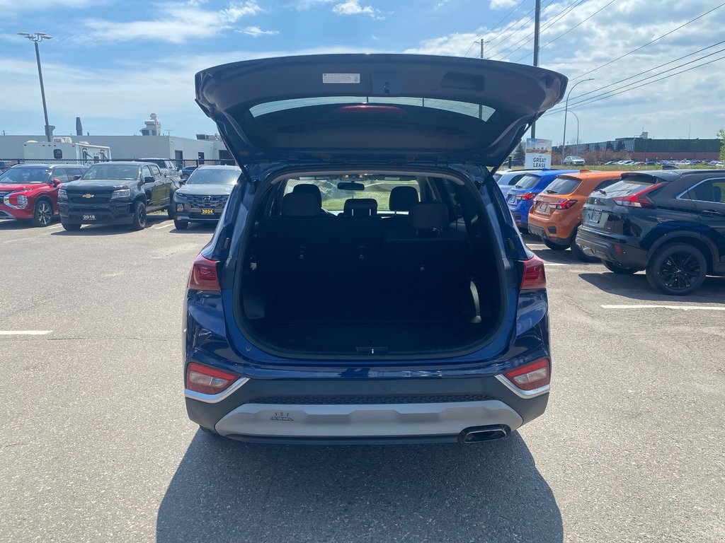 2019 Hyundai Santa Fe Essential in Thunder Bay, Ontario - 7 - w1024h768px