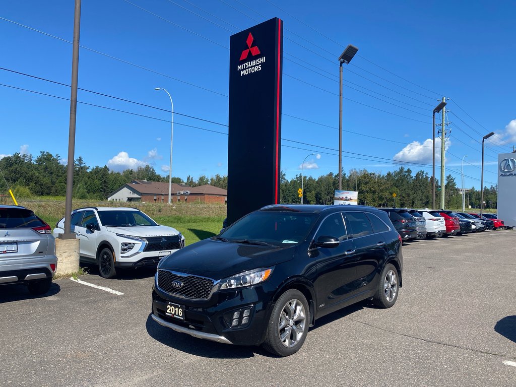 2016 Kia Sorento 2.0L Turbo SX in Thunder Bay, Ontario - 9 - w1024h768px