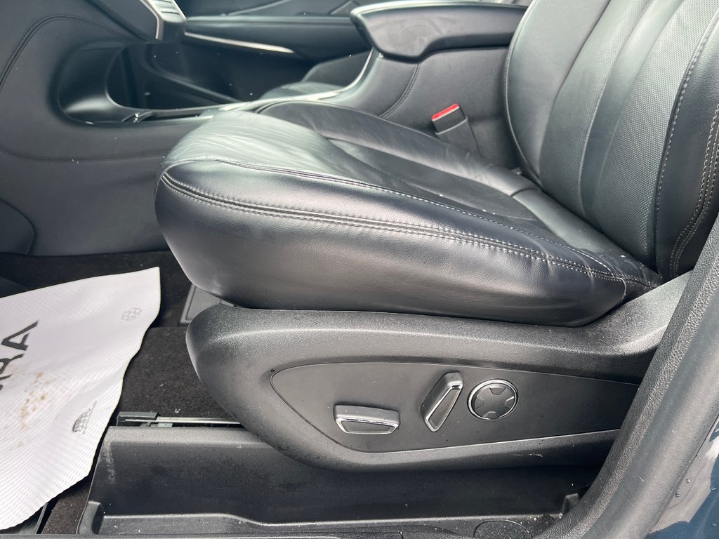 2019 Lincoln MKC Select in Thunder Bay, Ontario - 14 - w1024h768px