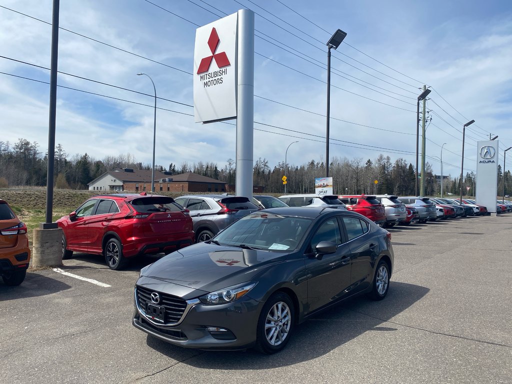 2018 Mazda Mazda3 GS in Thunder Bay, Ontario - 1 - w1024h768px