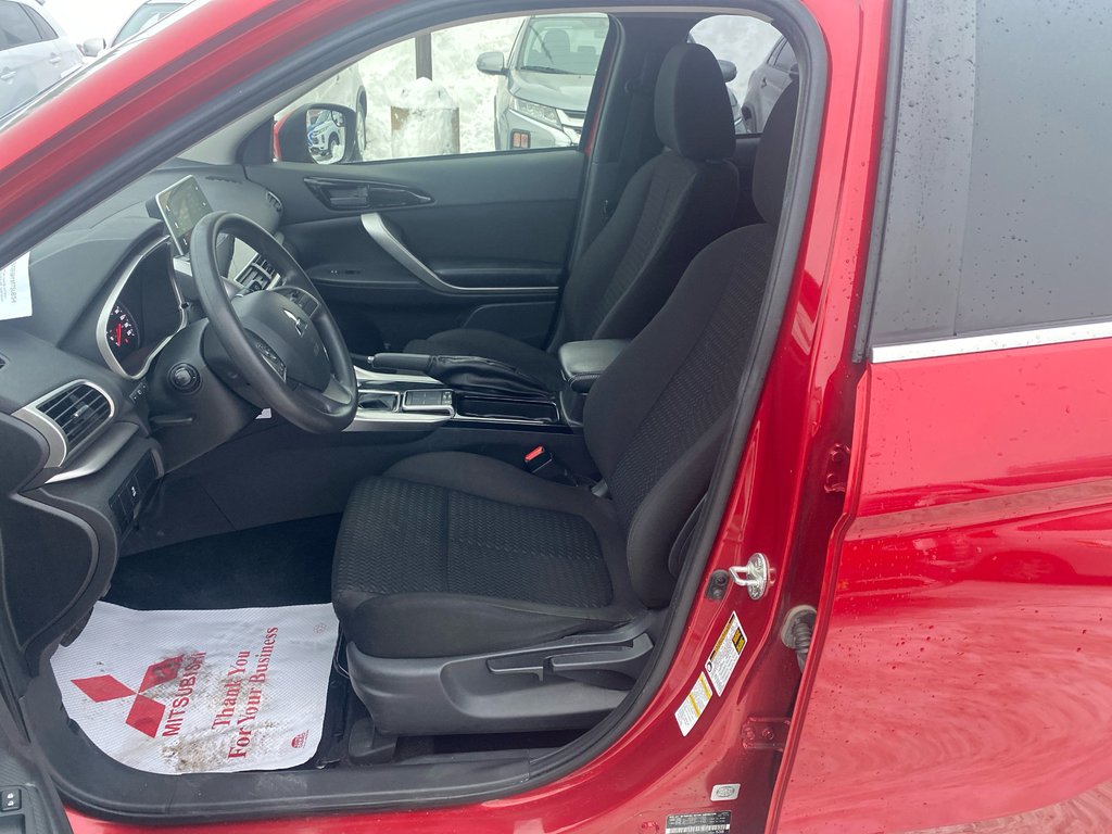 2020 Mitsubishi Eclipse Cross ES in Thunder Bay, Ontario - 8 - w1024h768px