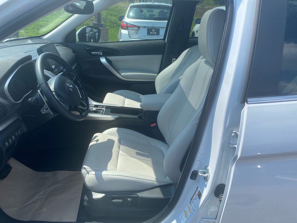 2022 Mitsubishi ECLIPSE CROSS GT in Thunder Bay, Ontario - 7 - w1024h768px