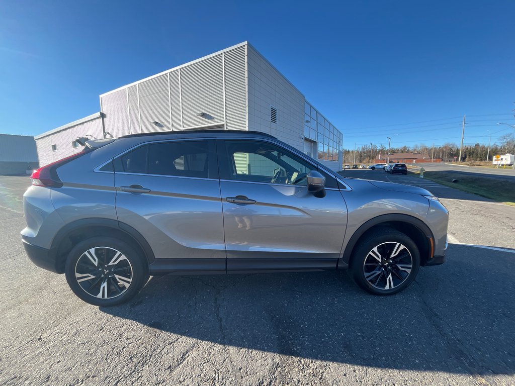 2023 Mitsubishi Eclipse Cross in Thunder Bay, Ontario - 4 - w1024h768px