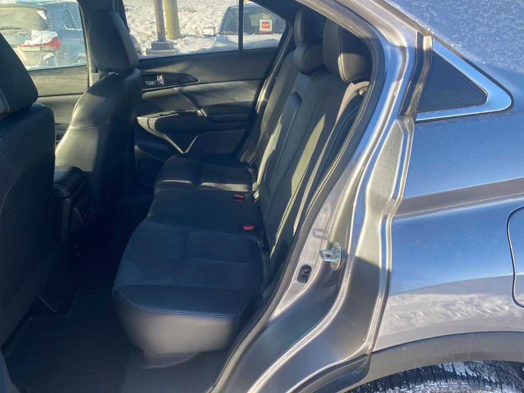 2023 Mitsubishi Eclipse Cross SEL in Thunder Bay, Ontario - 8 - w1024h768px