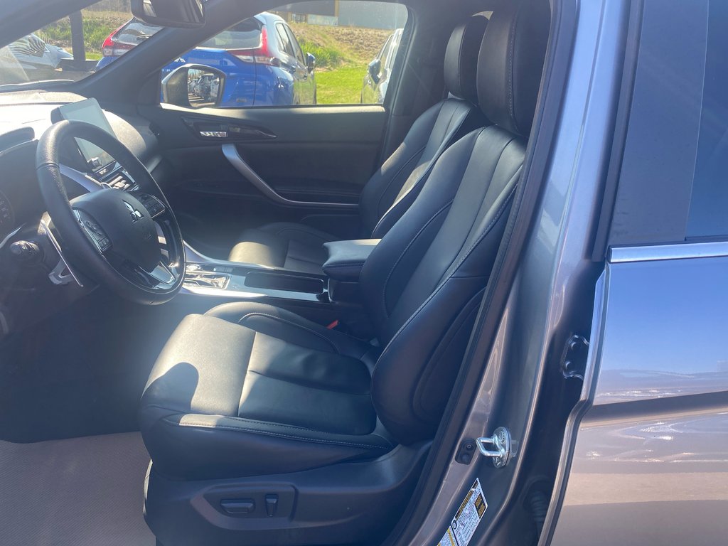 2023 Mitsubishi Eclipse Cross GT in Thunder Bay, Ontario - 9 - w1024h768px