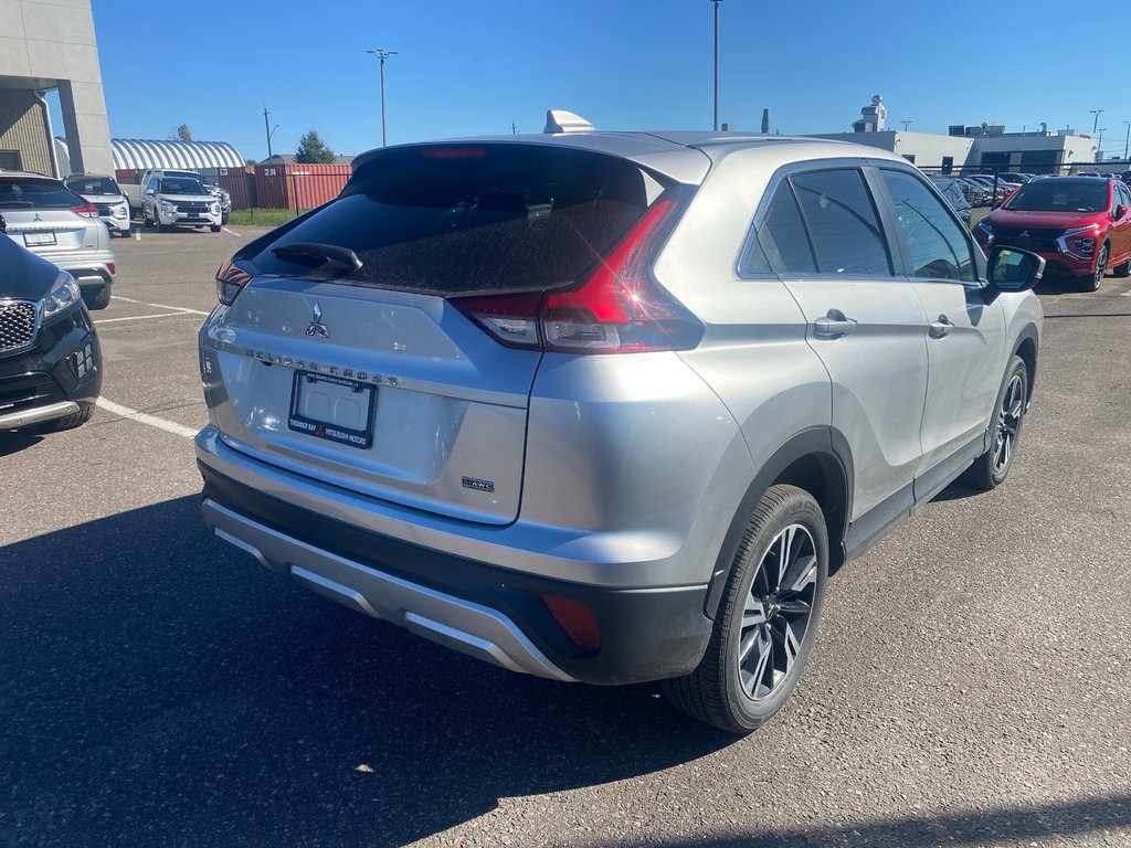 2024 Mitsubishi Eclipse Cross SE in Thunder Bay, Ontario - 4 - w1024h768px