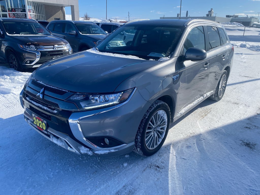 2020 Mitsubishi Outlander PHEV LE in Thunder Bay, Ontario - 3 - w1024h768px
