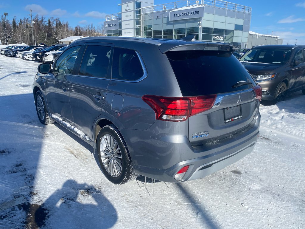 2020 Mitsubishi Outlander PHEV LE in Thunder Bay, Ontario - 4 - w1024h768px