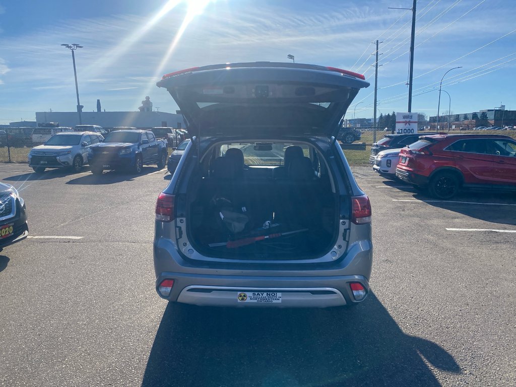 2020 Mitsubishi Outlander PHEV LE in Thunder Bay, Ontario - 7 - w1024h768px