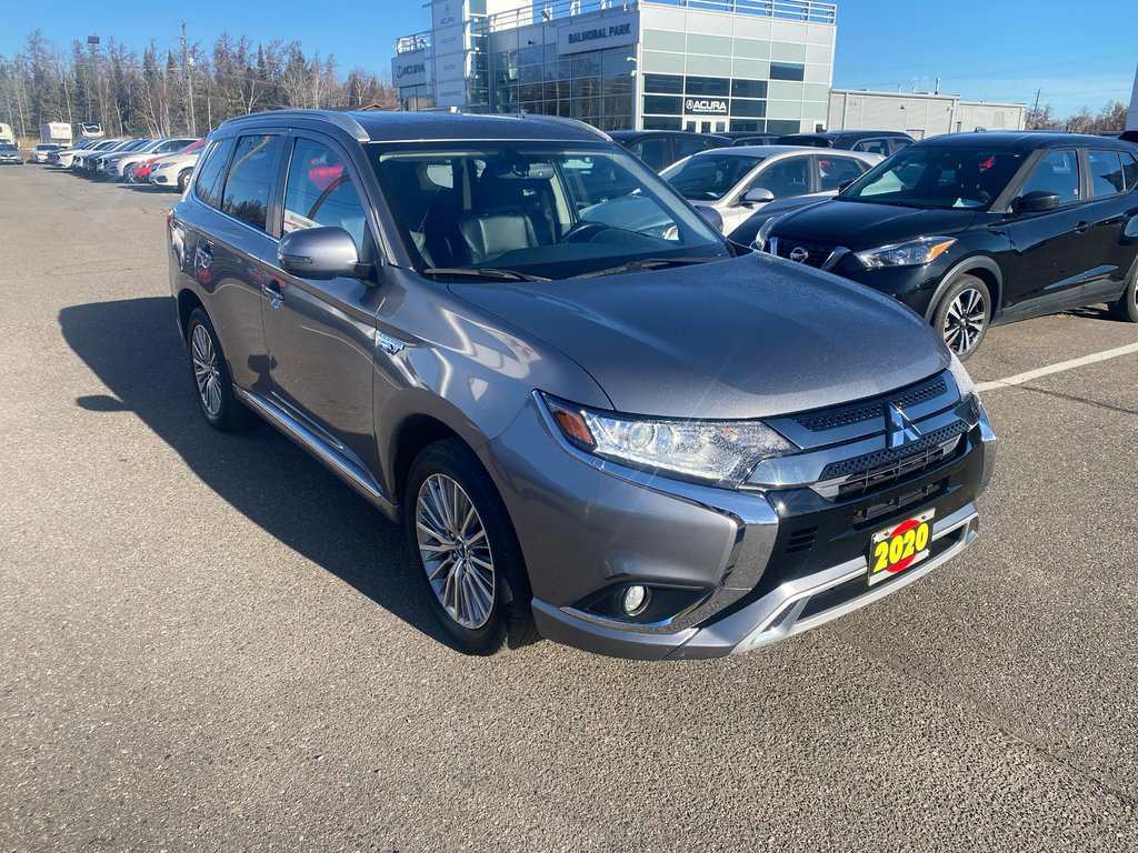 2020 Mitsubishi Outlander PHEV LE in Thunder Bay, Ontario - 3 - w1024h768px