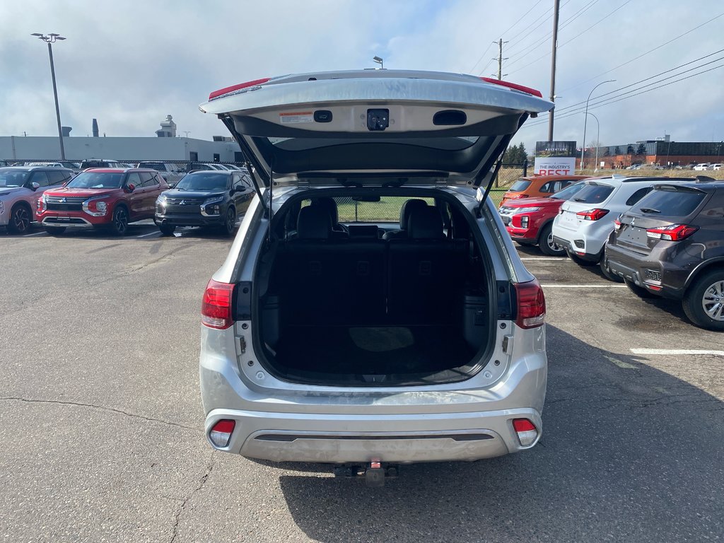 2022 Mitsubishi OUTLANDER PHEV BLACK EDITION in Thunder Bay, Ontario - 5 - w1024h768px