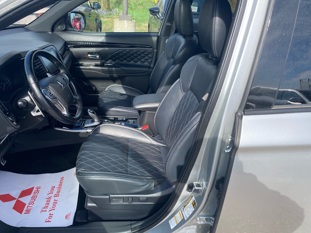 2022 Mitsubishi OUTLANDER PHEV BLACK EDITION in Thunder Bay, Ontario - 7 - w1024h768px