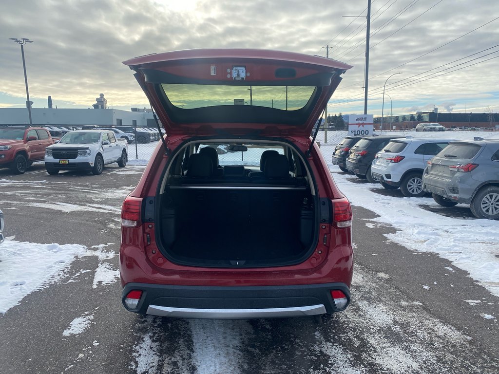 2016 Mitsubishi Outlander ES PREMIUM in Thunder Bay, Ontario - 7 - w1024h768px