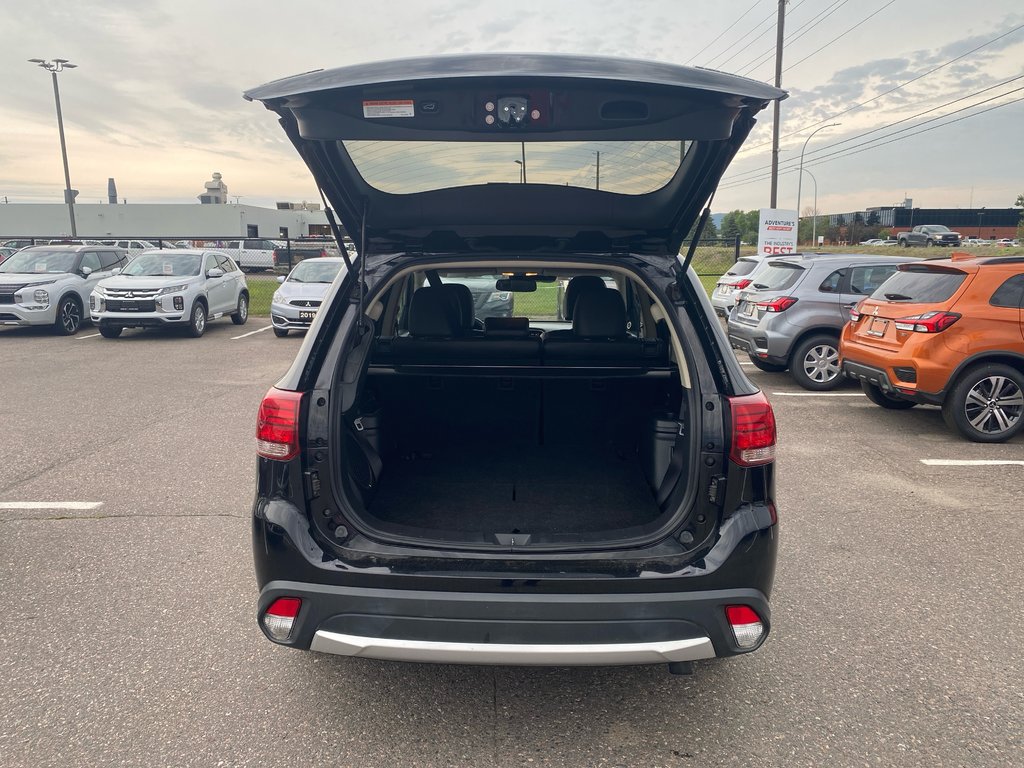2018 Mitsubishi Outlander GT in Thunder Bay, Ontario - 7 - w1024h768px