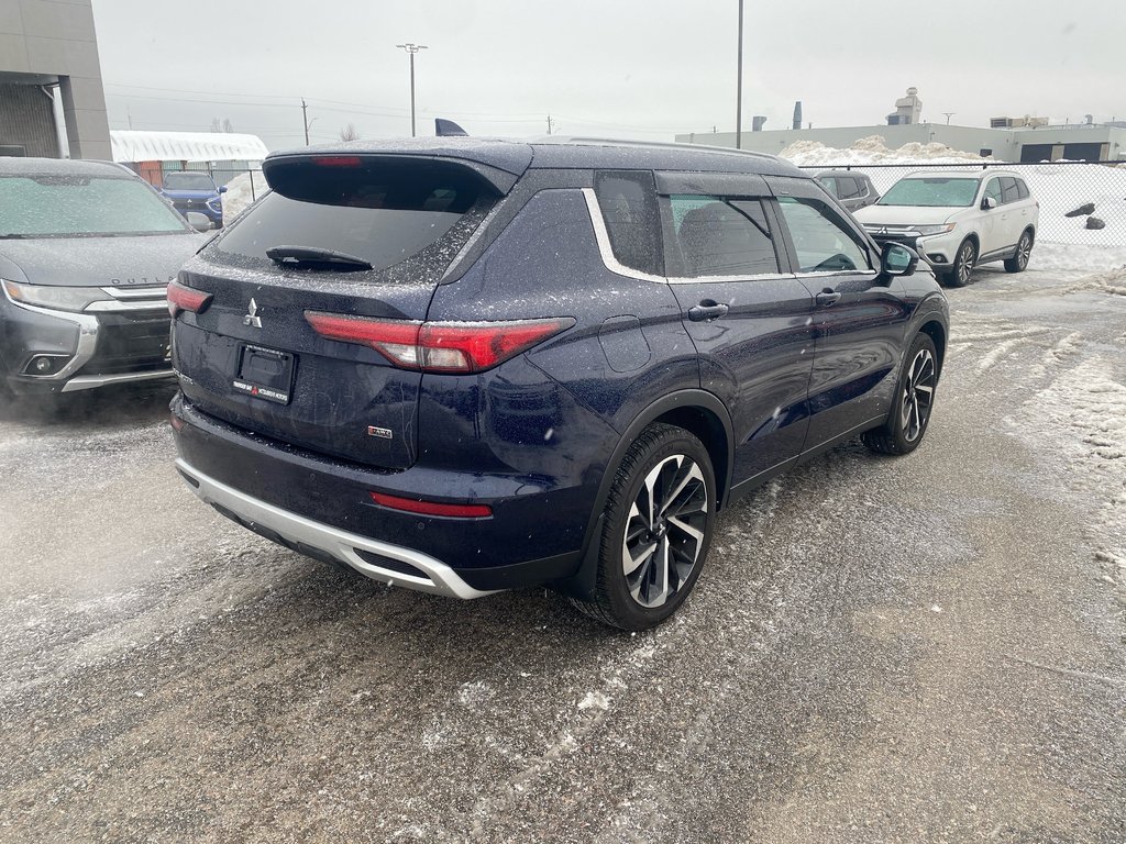2022 Mitsubishi Outlander LE PREMIUM in Thunder Bay, Ontario - 4 - w1024h768px