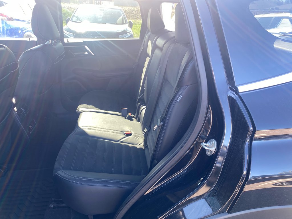 2022 Mitsubishi Outlander LE PREMIUM in Thunder Bay, Ontario - 8 - w1024h768px