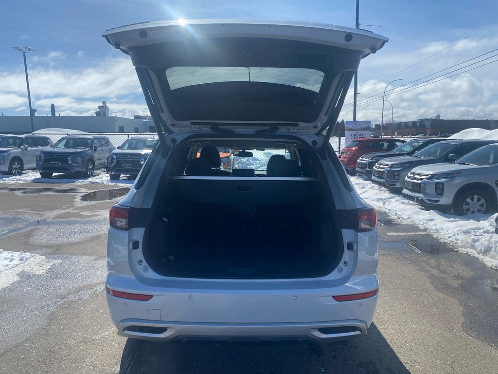 2024 Mitsubishi Outlander GT in Thunder Bay, Ontario - 7 - w1024h768px