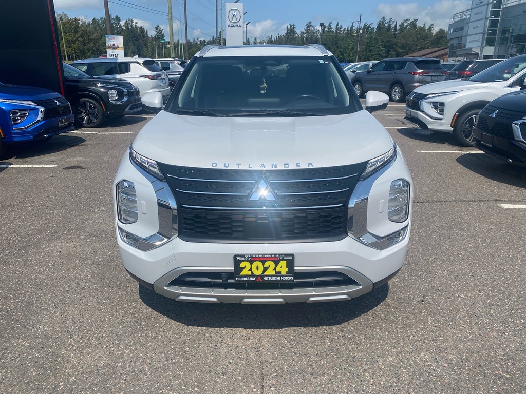 2024 Mitsubishi Outlander SEL in Thunder Bay, Ontario - 2 - w1024h768px