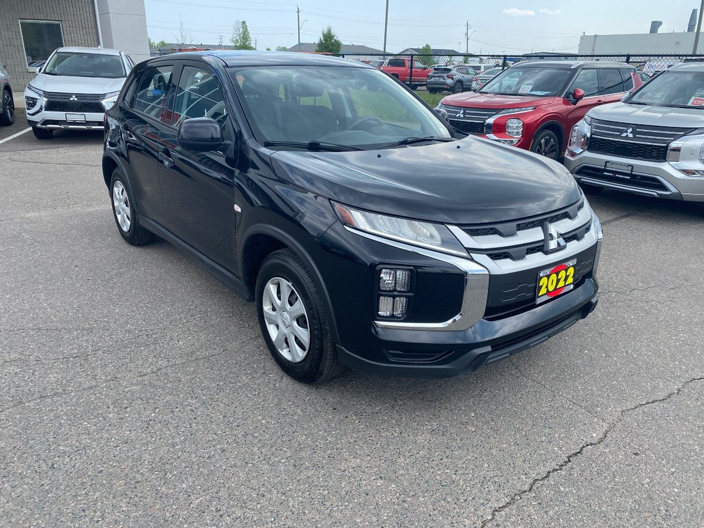 2022 Mitsubishi RVR ES in Thunder Bay, Ontario - 3 - w1024h768px