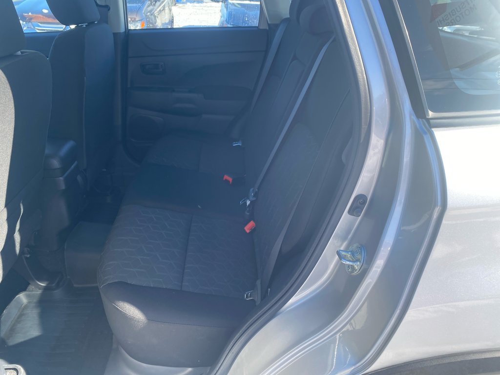 2023 Mitsubishi RVR ES 4x4 in Thunder Bay, Ontario - 8 - w1024h768px