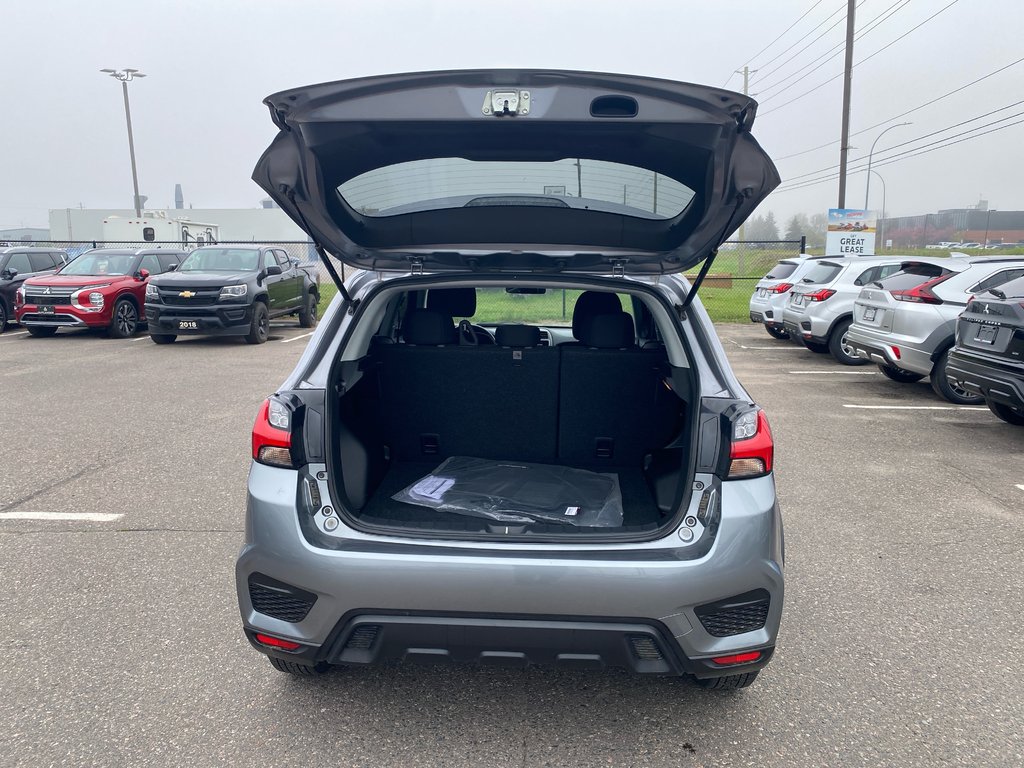 2023 Mitsubishi RVR SE in Thunder Bay, Ontario - 7 - w1024h768px
