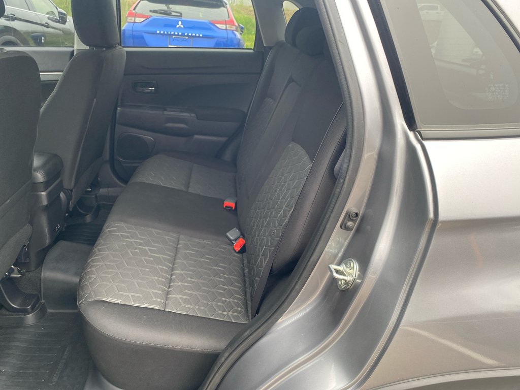 2023 Mitsubishi RVR SE in Thunder Bay, Ontario - 8 - w1024h768px