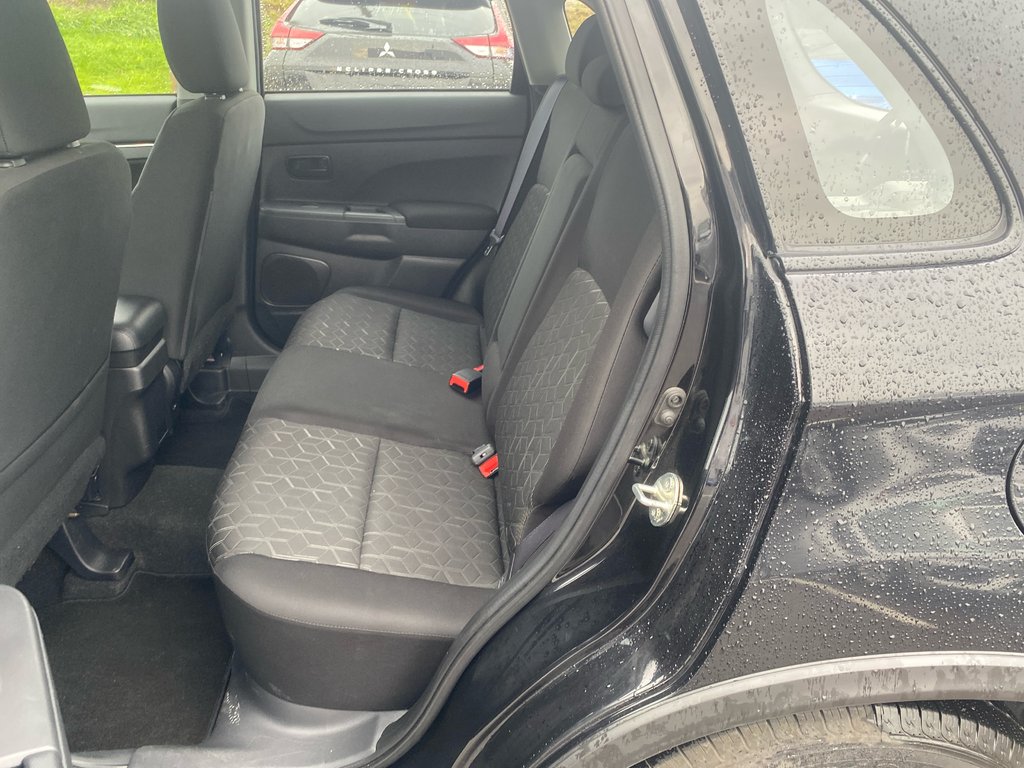 2024 Mitsubishi RVR ES 4X4 in Thunder Bay, Ontario - 8 - w1024h768px