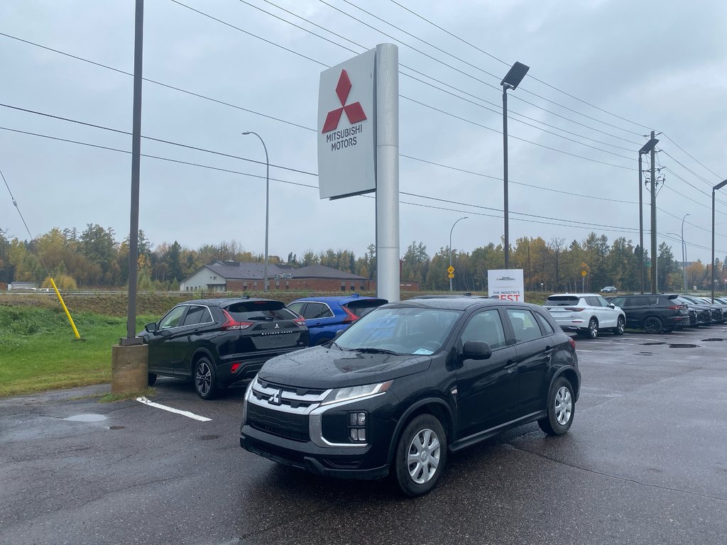 2024 Mitsubishi RVR ES 4X4 in Thunder Bay, Ontario - 1 - w1024h768px
