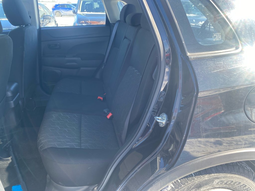 2024 Mitsubishi RVR ES 4X4 in Thunder Bay, Ontario - 8 - w1024h768px