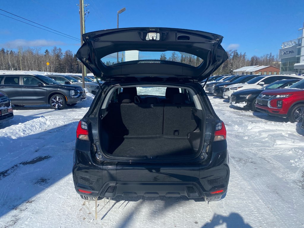 2024 Mitsubishi RVR ES 4X4 in Thunder Bay, Ontario - 7 - w1024h768px