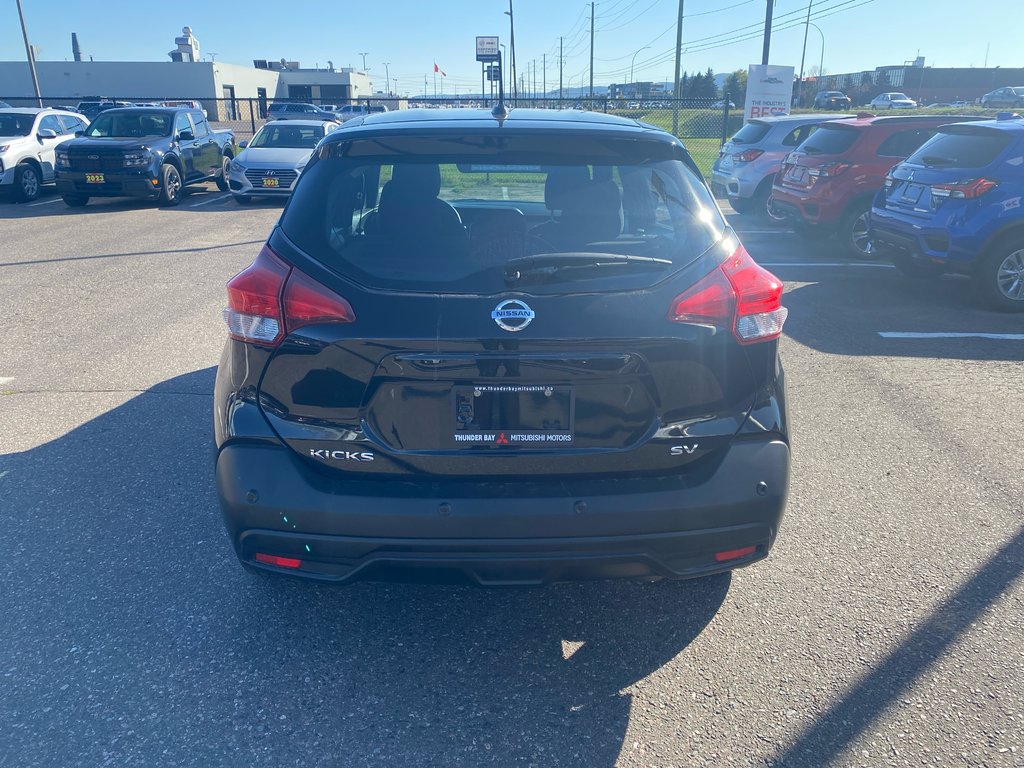 2020 Nissan Kicks SV in Thunder Bay, Ontario - 5 - w1024h768px