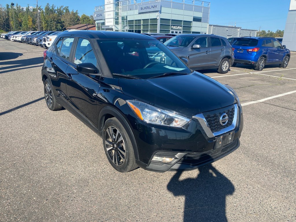 2020 Nissan Kicks SV in Thunder Bay, Ontario - 3 - w1024h768px