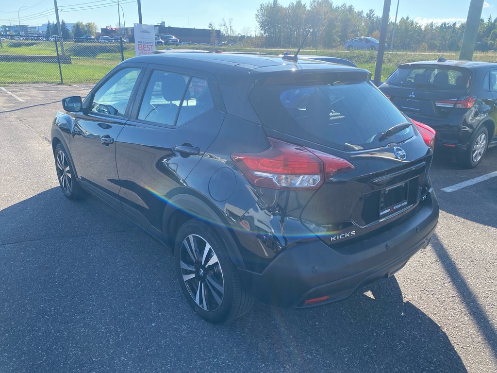 2020 Nissan Kicks SV in Thunder Bay, Ontario - 6 - w1024h768px