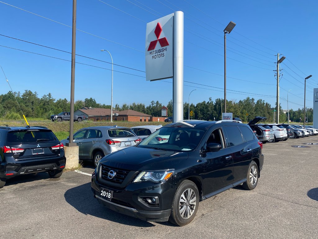 2018 Nissan Pathfinder SV TECH in Thunder Bay, Ontario - 1 - w1024h768px