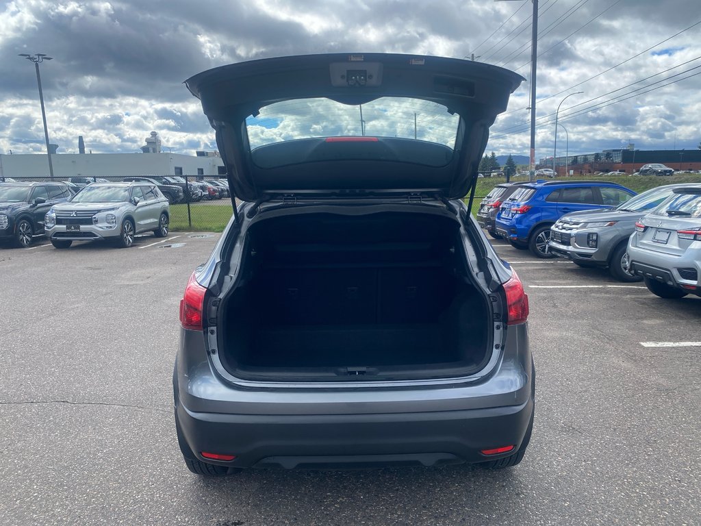 2018 Nissan Qashqai S AWD in Thunder Bay, Ontario - 7 - w1024h768px
