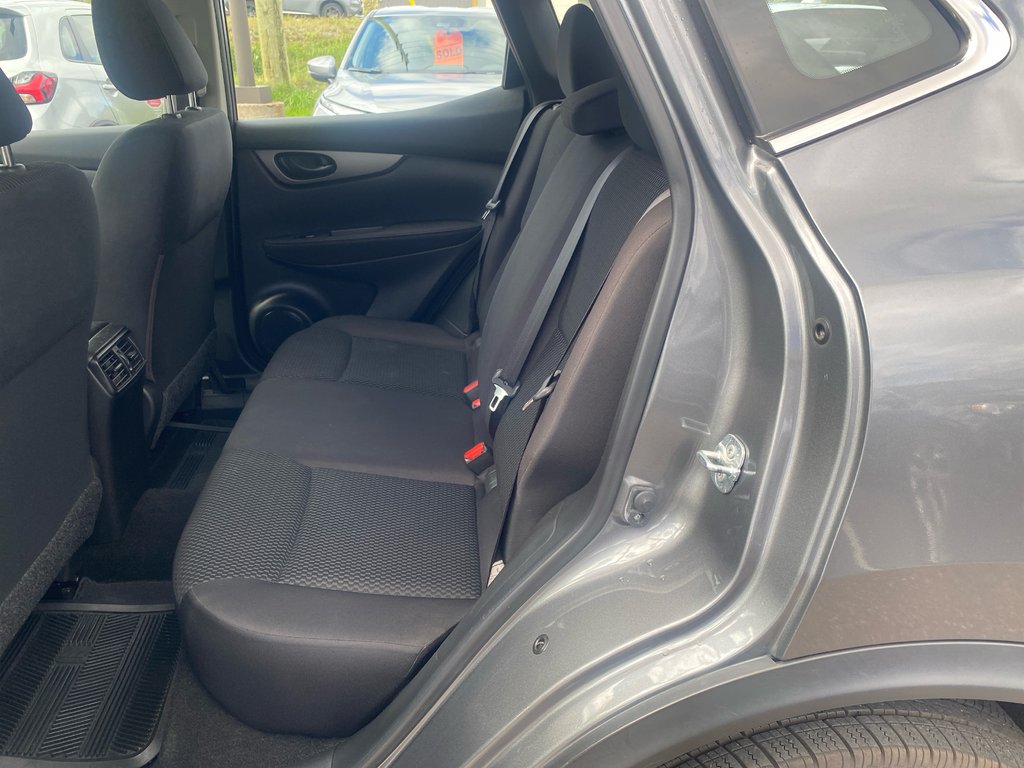 2018 Nissan Qashqai S AWD in Thunder Bay, Ontario - 8 - w1024h768px