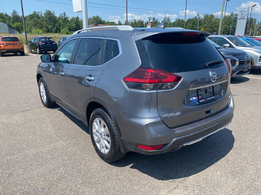 2018 Nissan Rogue SV in Thunder Bay, Ontario - 6 - w1024h768px