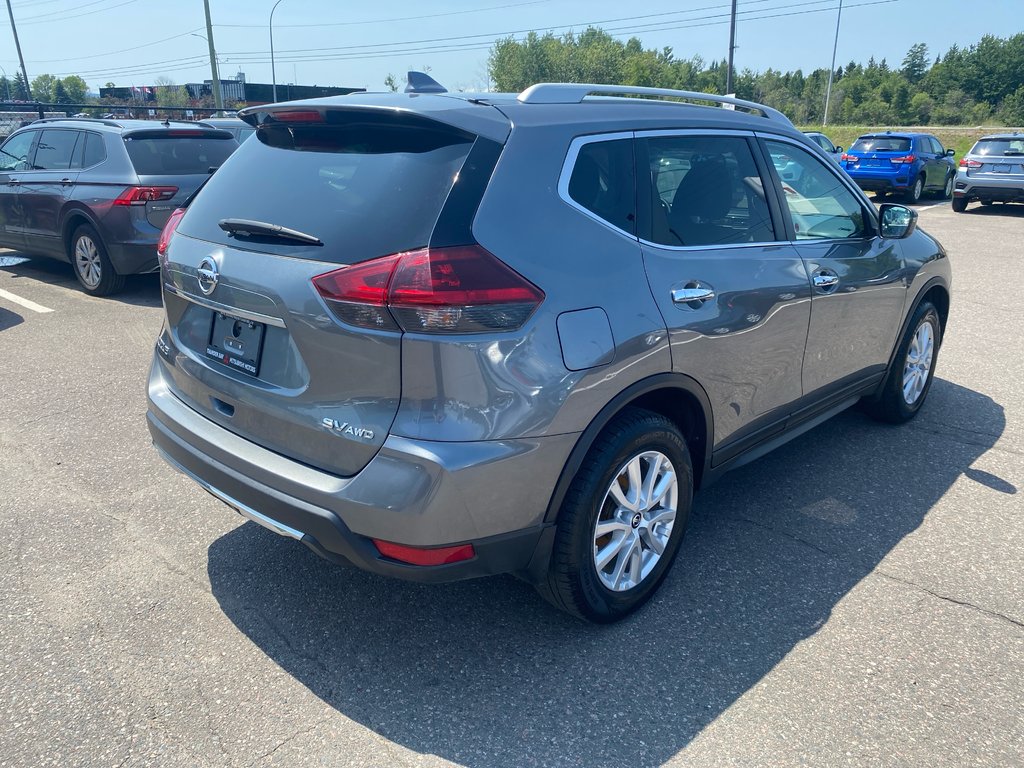 2018 Nissan Rogue SV in Thunder Bay, Ontario - 4 - w1024h768px