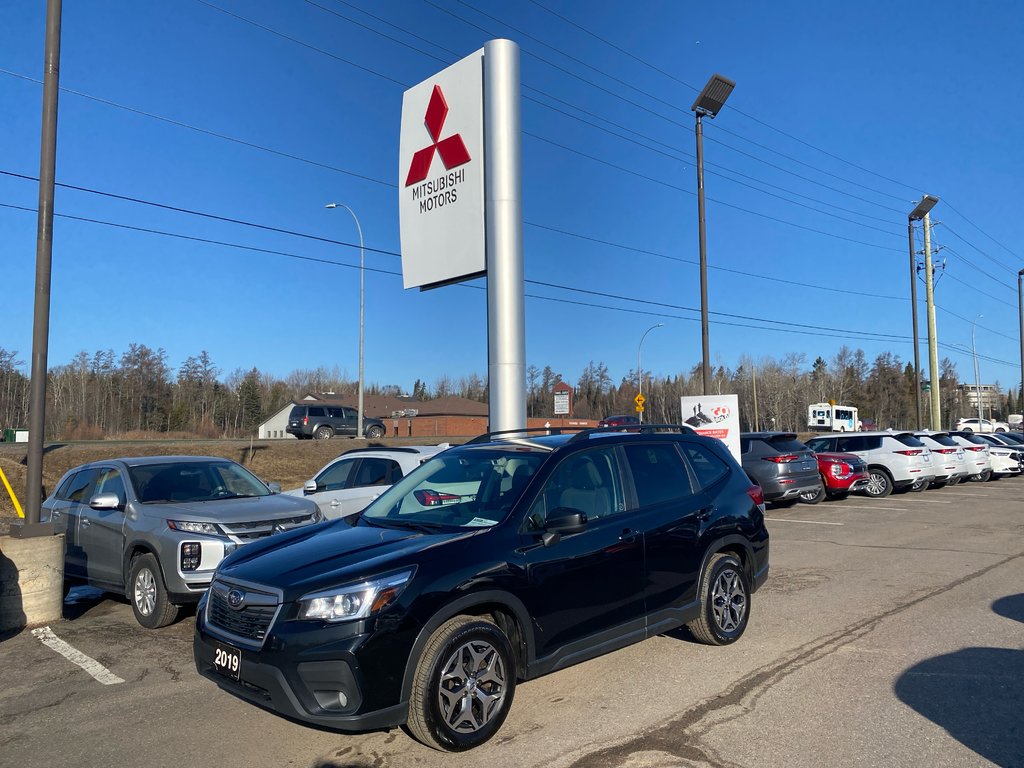 2019 Subaru Forester TOURING in Thunder Bay, Ontario - 1 - w1024h768px